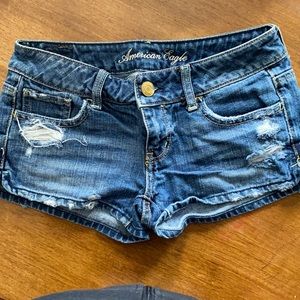 American Eagle distressed low rise shorts